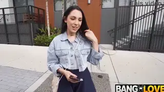 Curvy Woman Worships a Massive Black Cock with Her Mouth