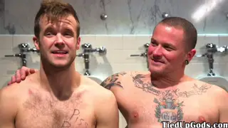 Muscle Dom Fills Sub's Mask Before Stroking Off