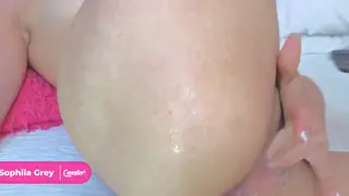 Curvy Beauty Explores Both Holes in Solo Bedroom Play