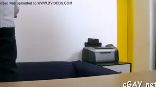 Muscular Hunk Takes Anal and Gets Cumshot