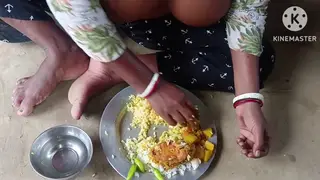 Indian Housewife Takes Anal and Handjob