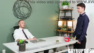 Intern Services His Colleague With a Deep Blowjob