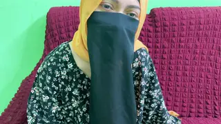 MILF Tutor Commands Anal Lesson in Doggystyle