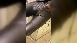 Ebony Couple in Leather Share Golden Shower