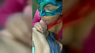 Indian Curvy Woman Takes Deep Anal in Homemade Clip