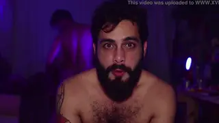 Amateur Couple Films Raw Bareback Session Together