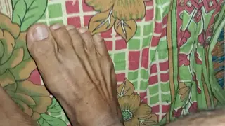 Teen Indian Bride Experiences First Oral Pleasure Outdoors