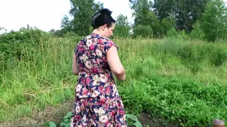 Mature BBW Housewife Stuffs Cucumber Deep in Garden