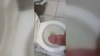 Latino Performs Blowjob in Brief Encounter