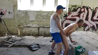 Muscular European Hunk Takes Bareback Load Outdoors
