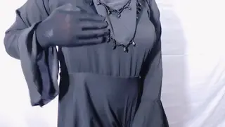 Indian Housewife Shares a Steamy 69 With Her Husband