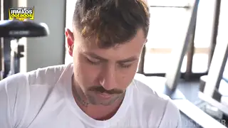 Latino Guy Gives a Slow Blowjob in Amateur Clip