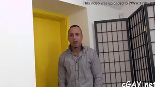 Muscular Hunk Takes Anal Bareback With Rimming