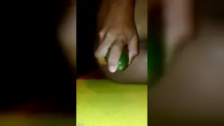 Amateur Shows Off Round Backside in Short Clip