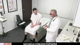 Doctor Examines Twink Patient With Oral and Raw Sex