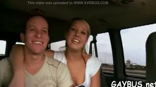 Muscular Hunk Delivers Deep Throat and Bareback Ride