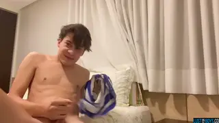 Slender Twink Jerks Off Until He Shoots