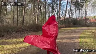 Redhead MILF Commands in Latex Catsuit and Stockings