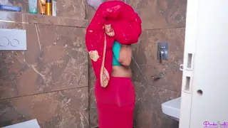 Indian Housewife Roleplays Cosplay Before Creampie in Bathroom