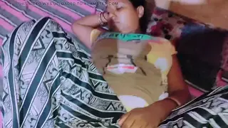 Petite Indian Babe Rides Her Lover in Homemade Clip