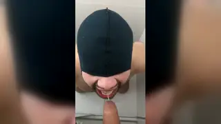 Muscular Stud Releases a Golden Stream for Paying Viewer