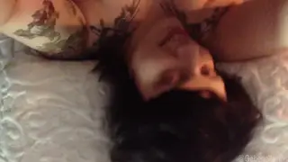Curvy BBW Milf Rides a Vibrating Toy to a Creamy Climax