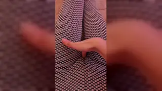 Redhead Teases in Tight Leggings During Gym Session