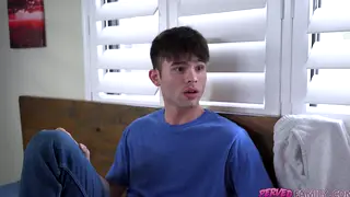 Teen Stepsister Gives Eager Blowjob to Stepbrother