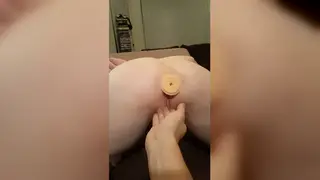 Blonde Amateur Explores Anal Play in Short Clip