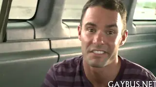 Muscular Hunk Enjoys Rimming Before Cumshot