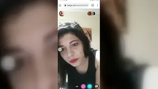 Arab Beauty Teases in Short Middle Eastern Clip