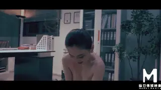 Asian Office Worker in Lingerie Delivers a Footjob and Blowjob
