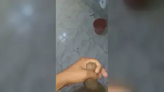 Guy Strokes Himself to Completion in the Woods