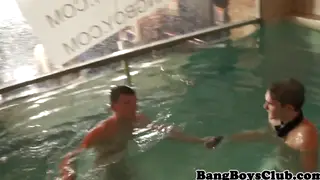 European Amateurs Suck Bareback at a Poolside Party