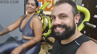Sweaty Gym Babe Offers Her Feet and Pussy After a Workout