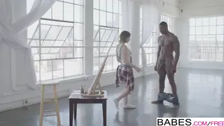 Ebony Stunner Delivers Blowjob and Handjob Before Creampie