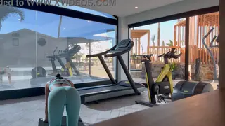 Curvy Latina Teases Coach in Outdoor Gym Encounter