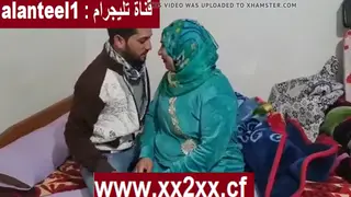 Curvy Arab Woman Gives a Slow Handjob