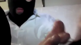 Slender Twink Worships Own Toes on Camera