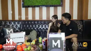 Asian Studs Swarm Hung Celebrity in Wild Bukkake Gangbang