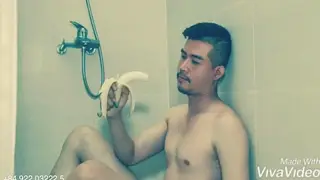 Slender Guy Jerks Thick Shaft Until He Spills