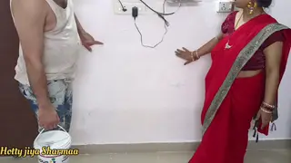 Indian Housewife Takes a Painter Deep in Missionary
