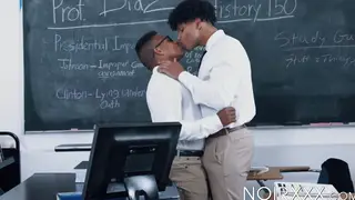 Ebony Hunks Bareback Flip-Fuck With Deep Rimming