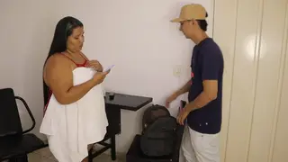 Voluptuous Latina Pays Pizza Guy with Deepthroat and Facial
