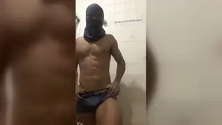 Amateur Guy Shows Off in Tight Shorts
