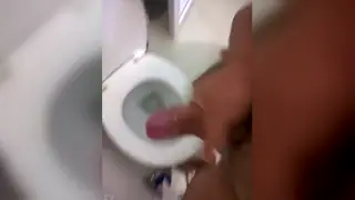 Man Jerks Off to a Sudden Burst in Close Up