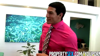 Curvy Agent Deepthroats Client Then Takes Facial