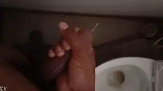 Indian Guy Pleasures Himself on Camera