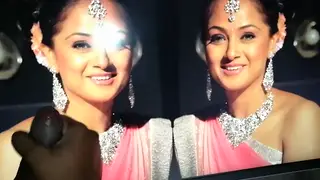 Indian Performer Receives Intense Facial Tribute Session