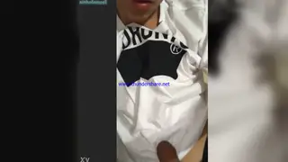 Amateur Guy Jerks Off in Casual Home Setting